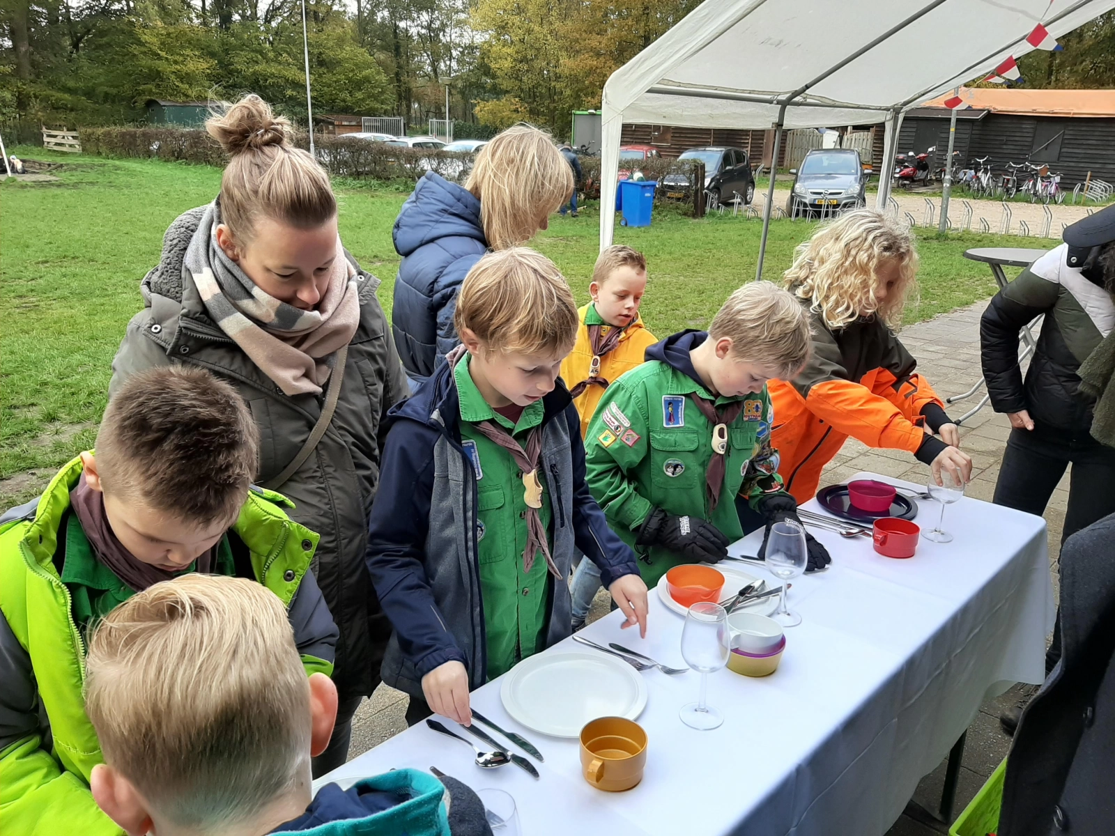 Moeder-welpen kamp Moeder-welpen kamp