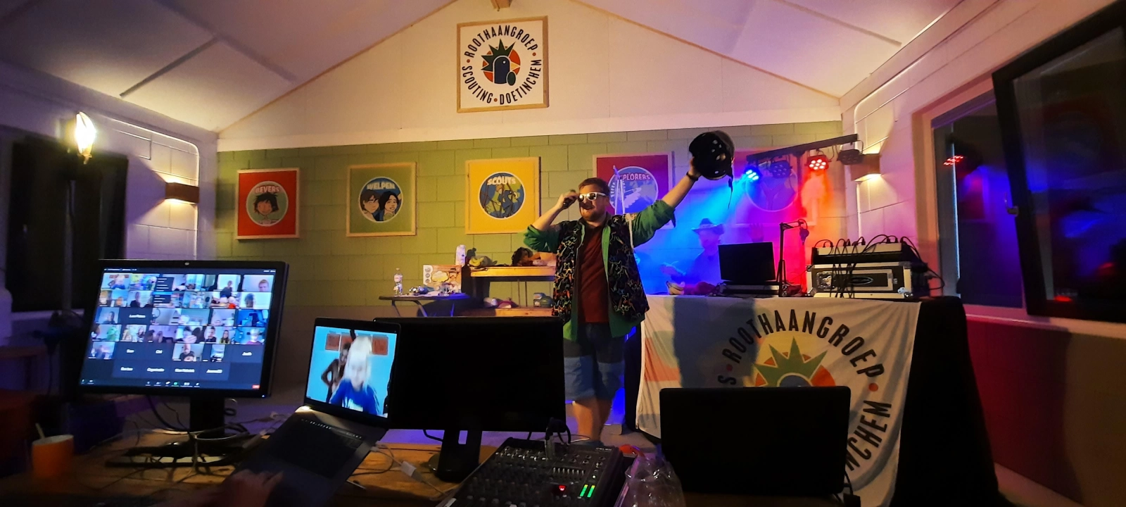 Roothaan quarantaine bingo! Roothaan quarantaine bingo!