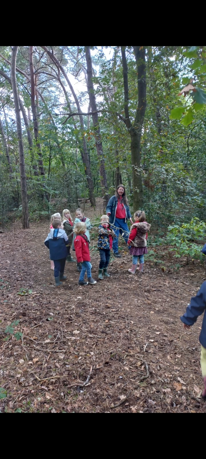 Sjouw, sjouw, aan de slag... Sjouw, sjouw, aan de slag...