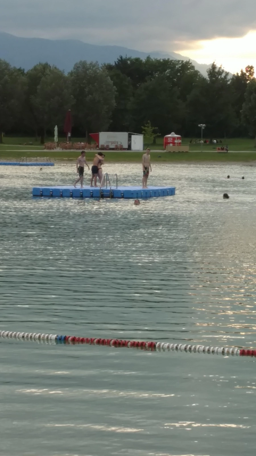 Zomerkamp 2017 Innsbruck zonder broek! Zomerkamp 2017 Innsbruck zonder broek!