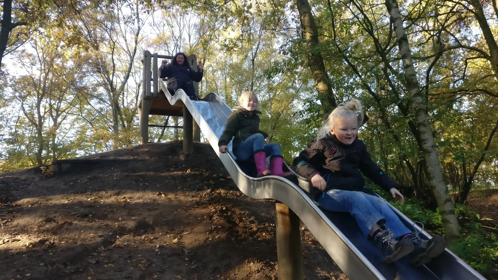 Moeder-welpen kamp Moeder-welpen kamp