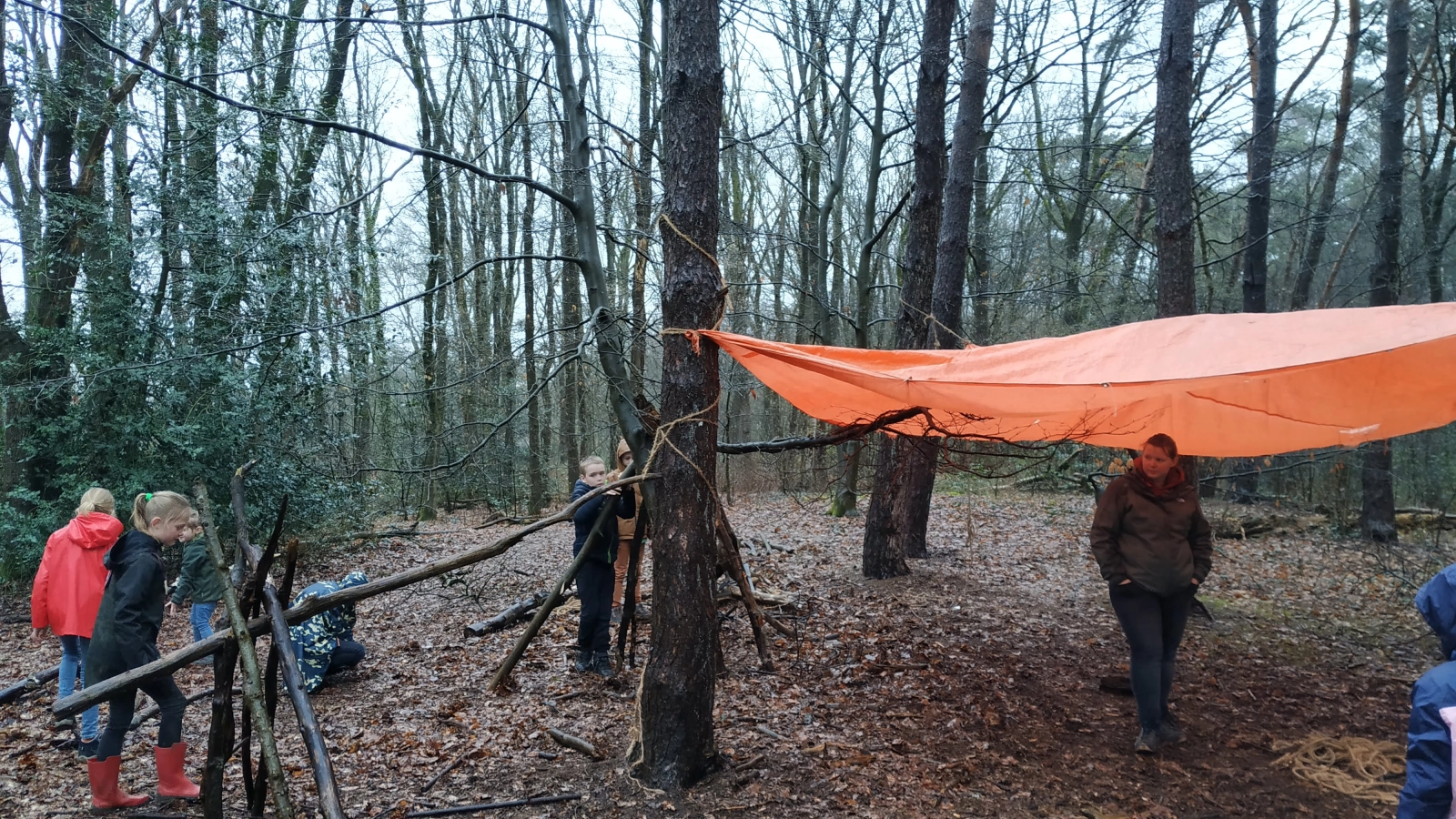 Hutten schieten en pijlen bouwen Hutten schieten en pijlen bouwen