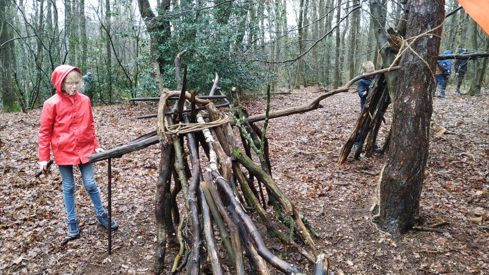 Hutten schieten en pijlen bouwen Hutten schieten en pijlen bouwen