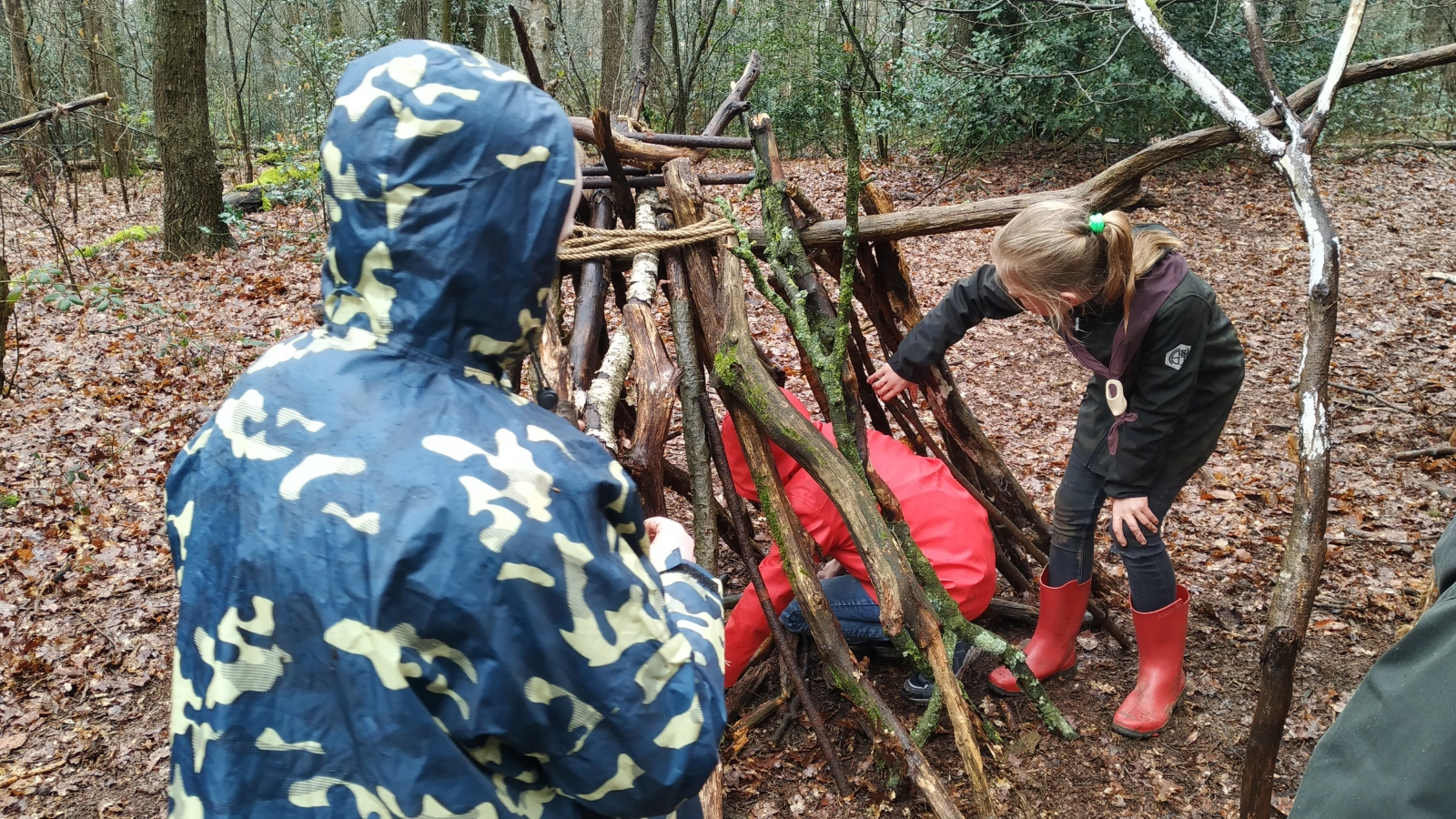 Hutten schieten en pijlen bouwen Hutten schieten en pijlen bouwen