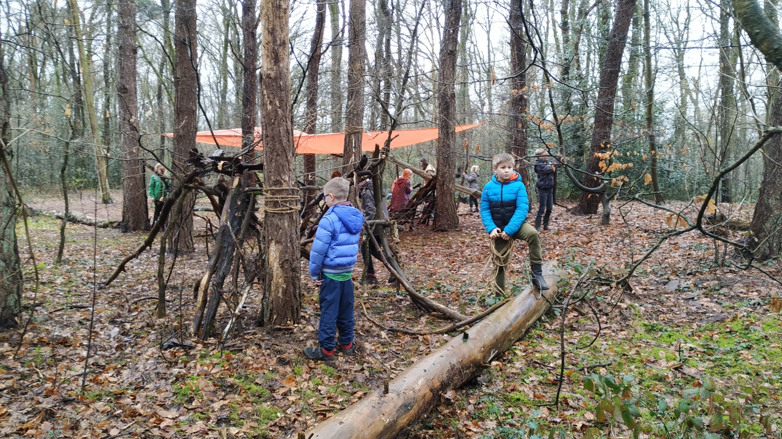 Hutten schieten en pijlen bouwen Hutten schieten en pijlen bouwen