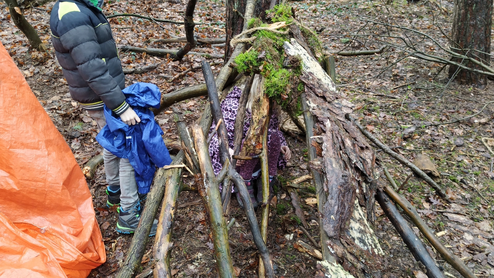Hutten schieten en pijlen bouwen Hutten schieten en pijlen bouwen
