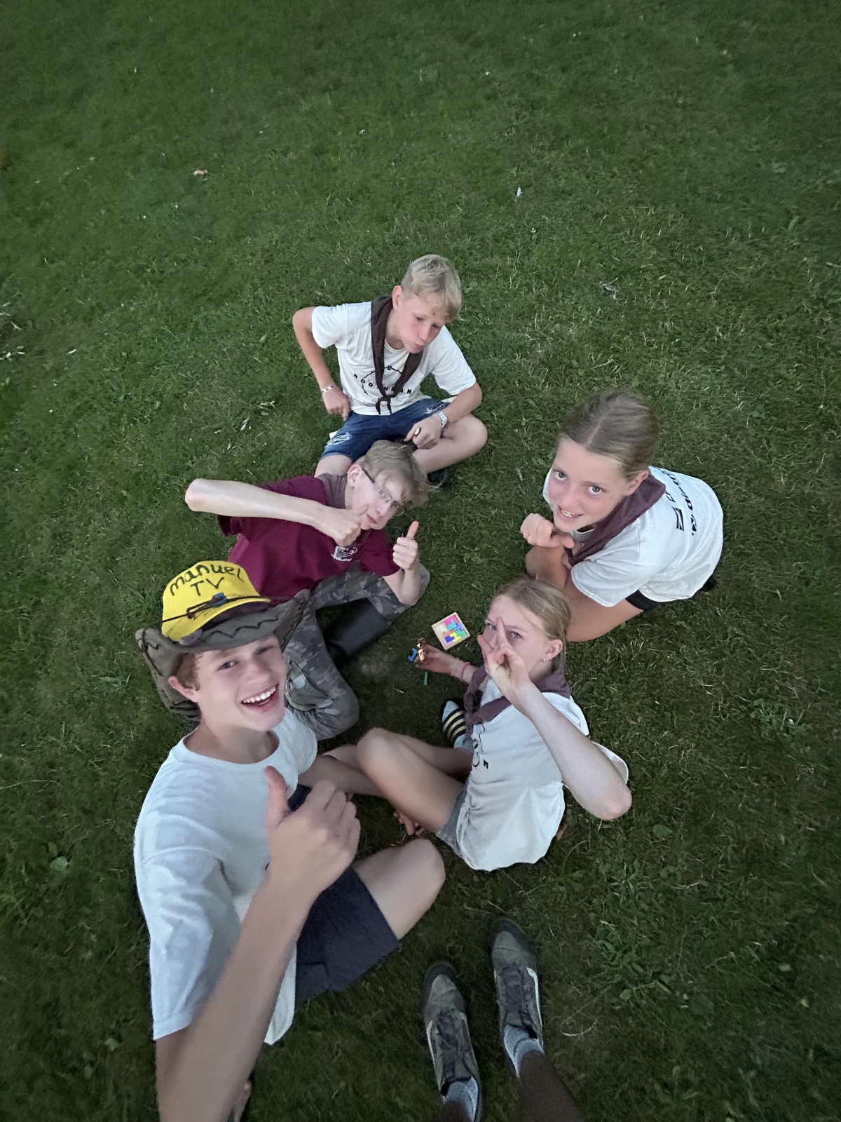 Het eerste avondspel: puzzelen