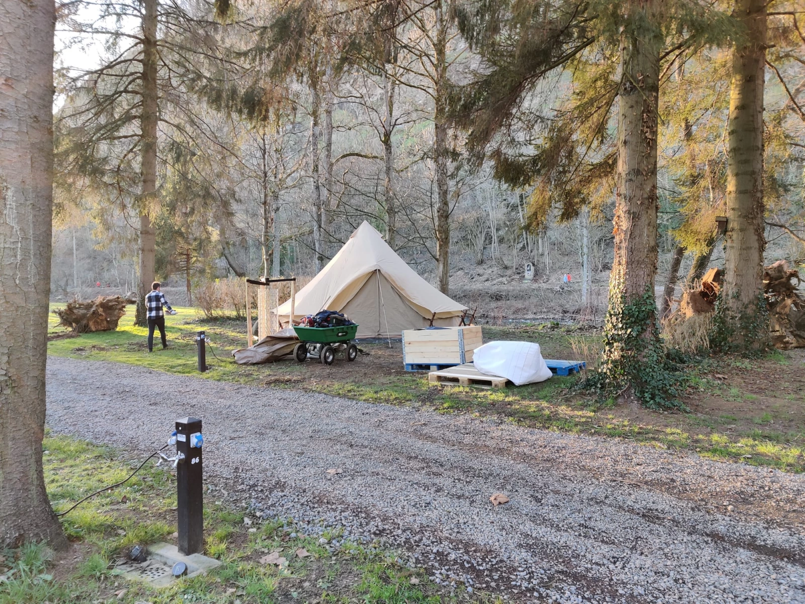Tenten bouwen in de Ardennen Tenten bouwen in de Ardennen