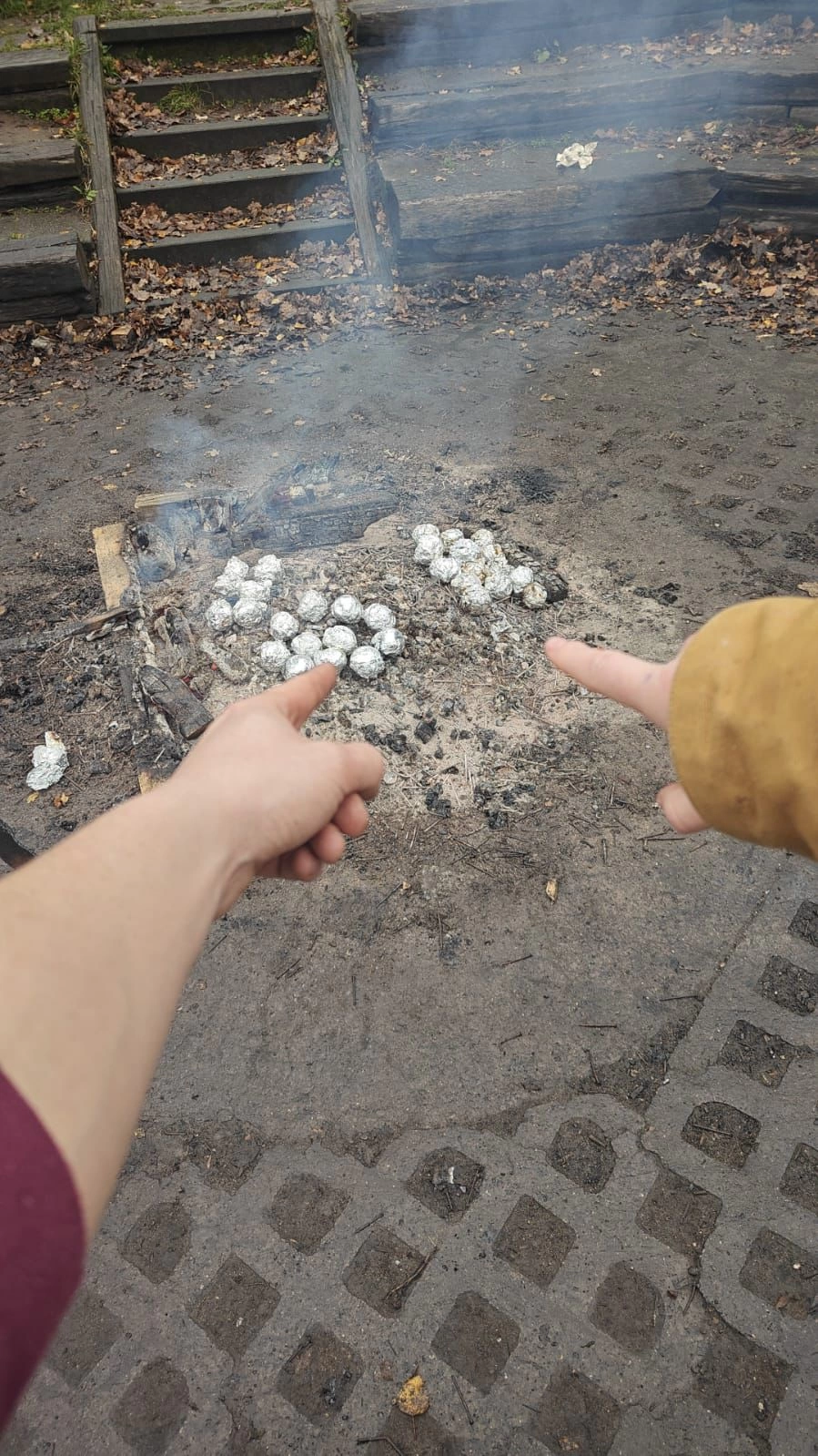 Pepernoten en appels op het vuur Pepernoten en appels op het vuur