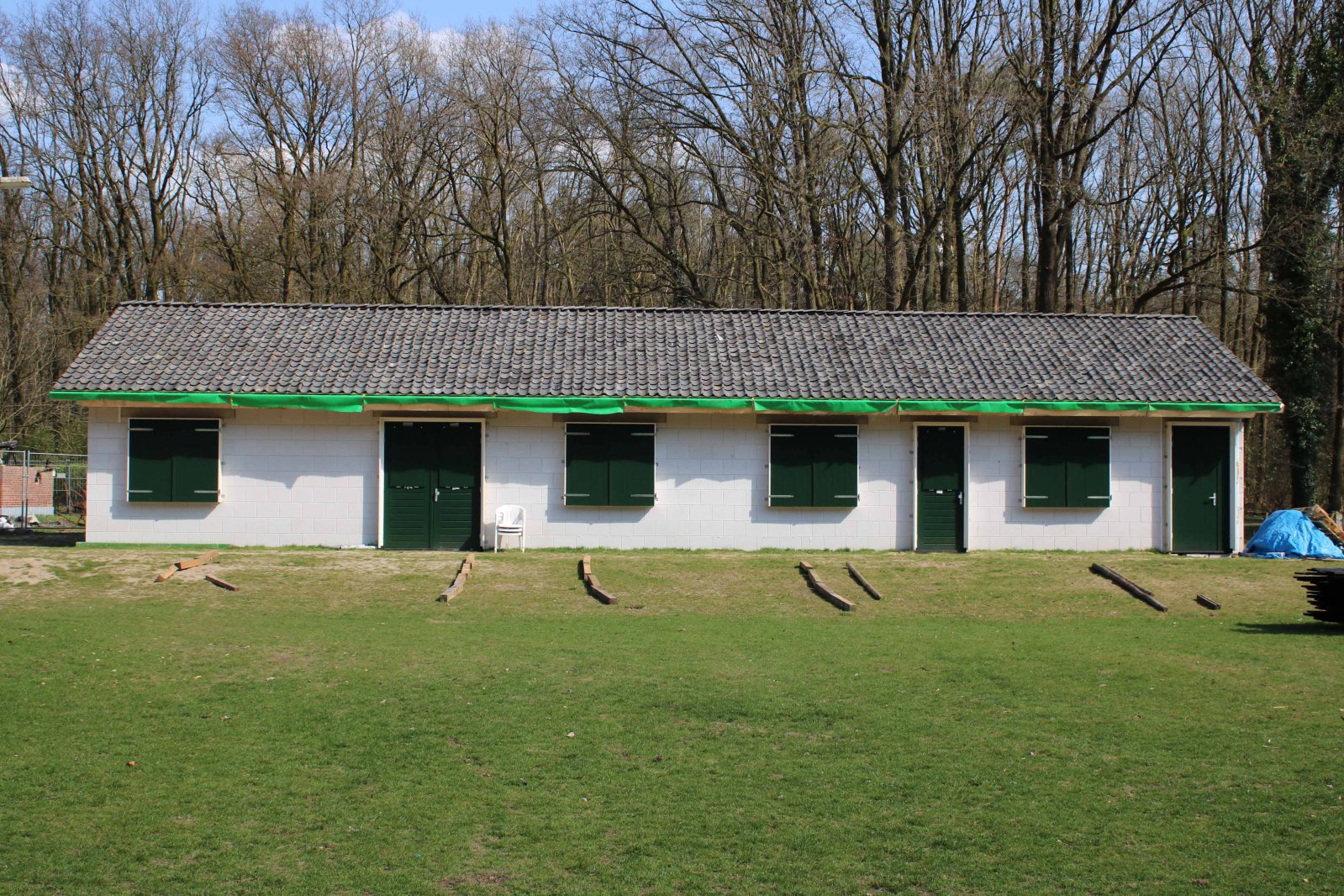 De kozijnen zijn geplaatst