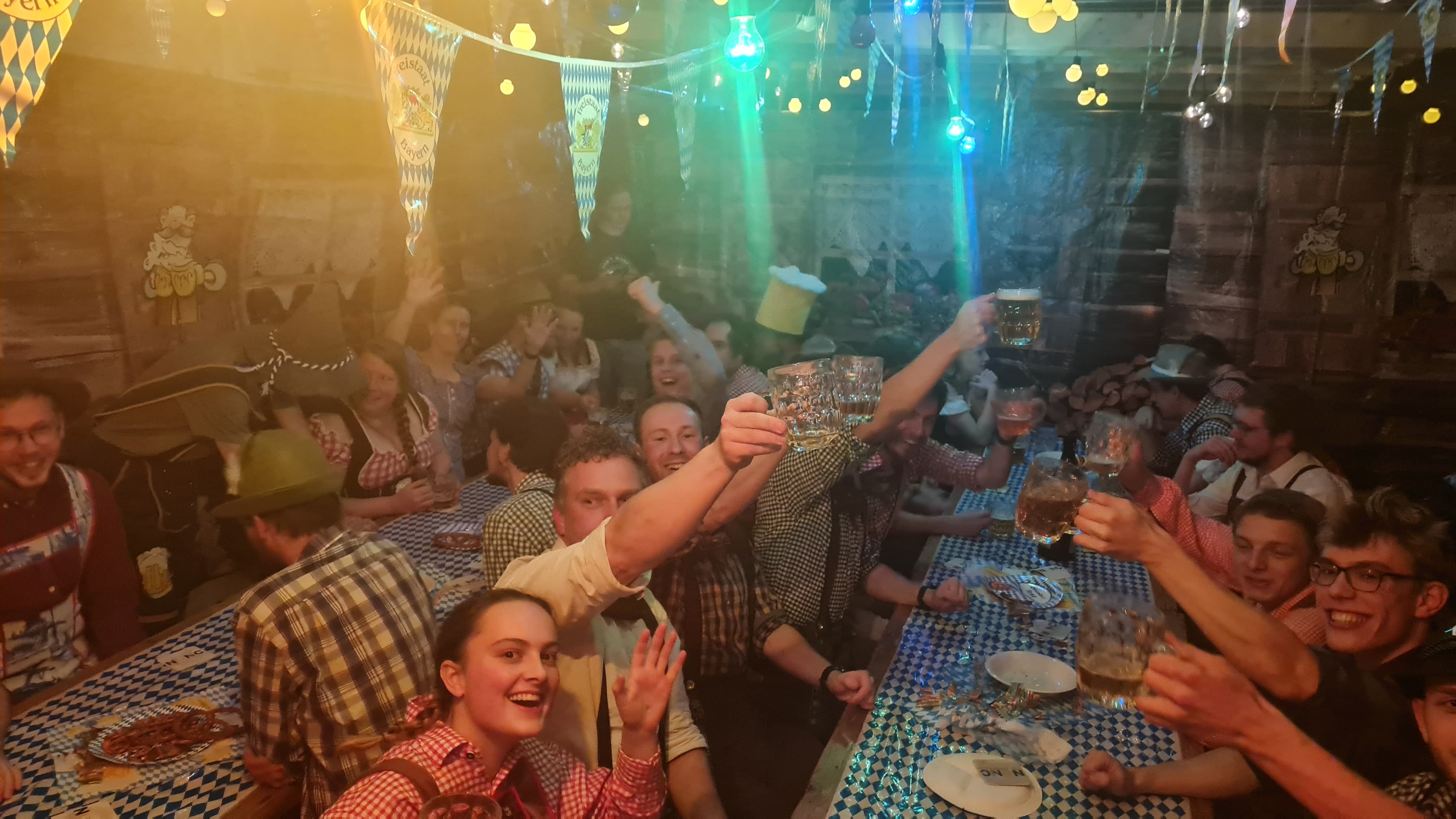 Nunc Est Bibendum-stam Nunc Est Bibendum-stam